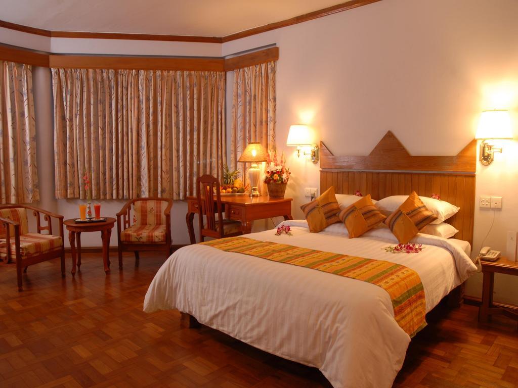 Amazing Kaytu Hotel Taungoo Exterior photo