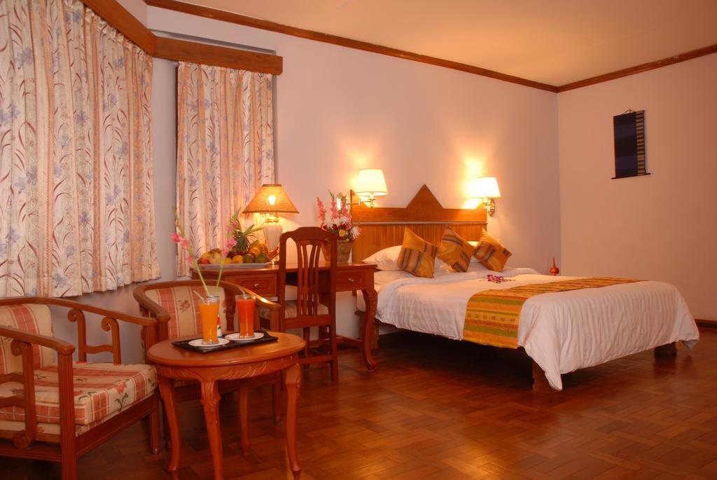Amazing Kaytu Hotel Taungoo Exterior photo
